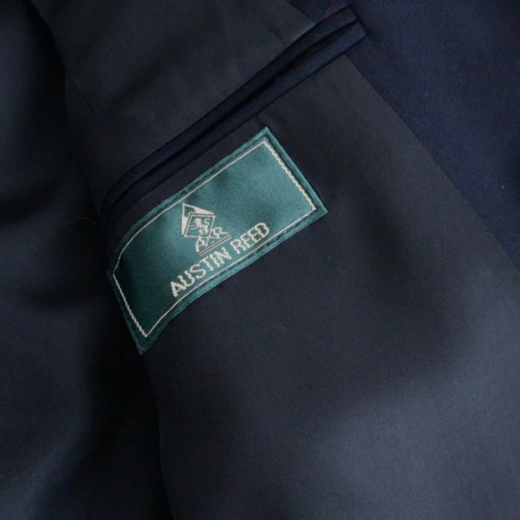 Vintage Austin Reed Navy 100% Wool 2 Button Blazer Sports Coat - Picture 7 of 16